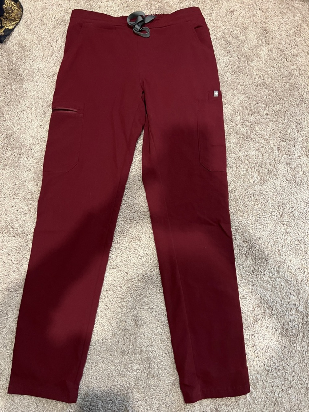 Figs Women's Straight Leg Scrub Pants in Maroon